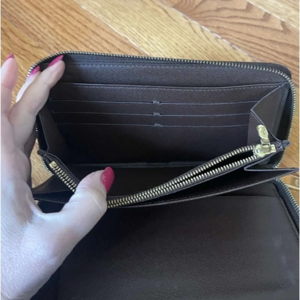 Louis Vuitton LV Long Wallet Zippy‎ Organizer Brown Damier